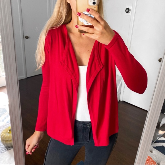 β₯οΈ FRENCH COLLECTION RED KNIT CARDIGAN SWEATER! - Picture 4 of 7